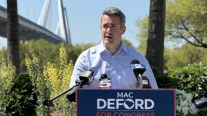 Mac Deford, candidato demócrata al Congreso en Carolina del Sur, en Charleston SC